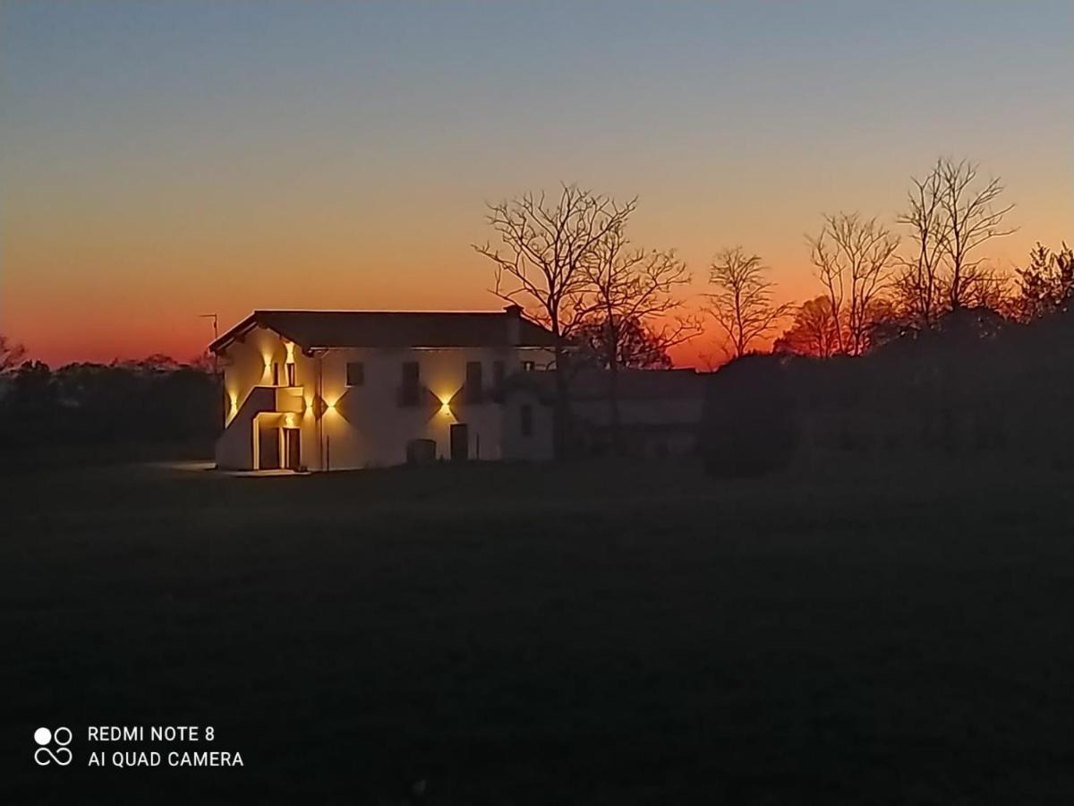 فندق Agriturismo Casale Lisalola سوتري المظهر الخارجي الصورة