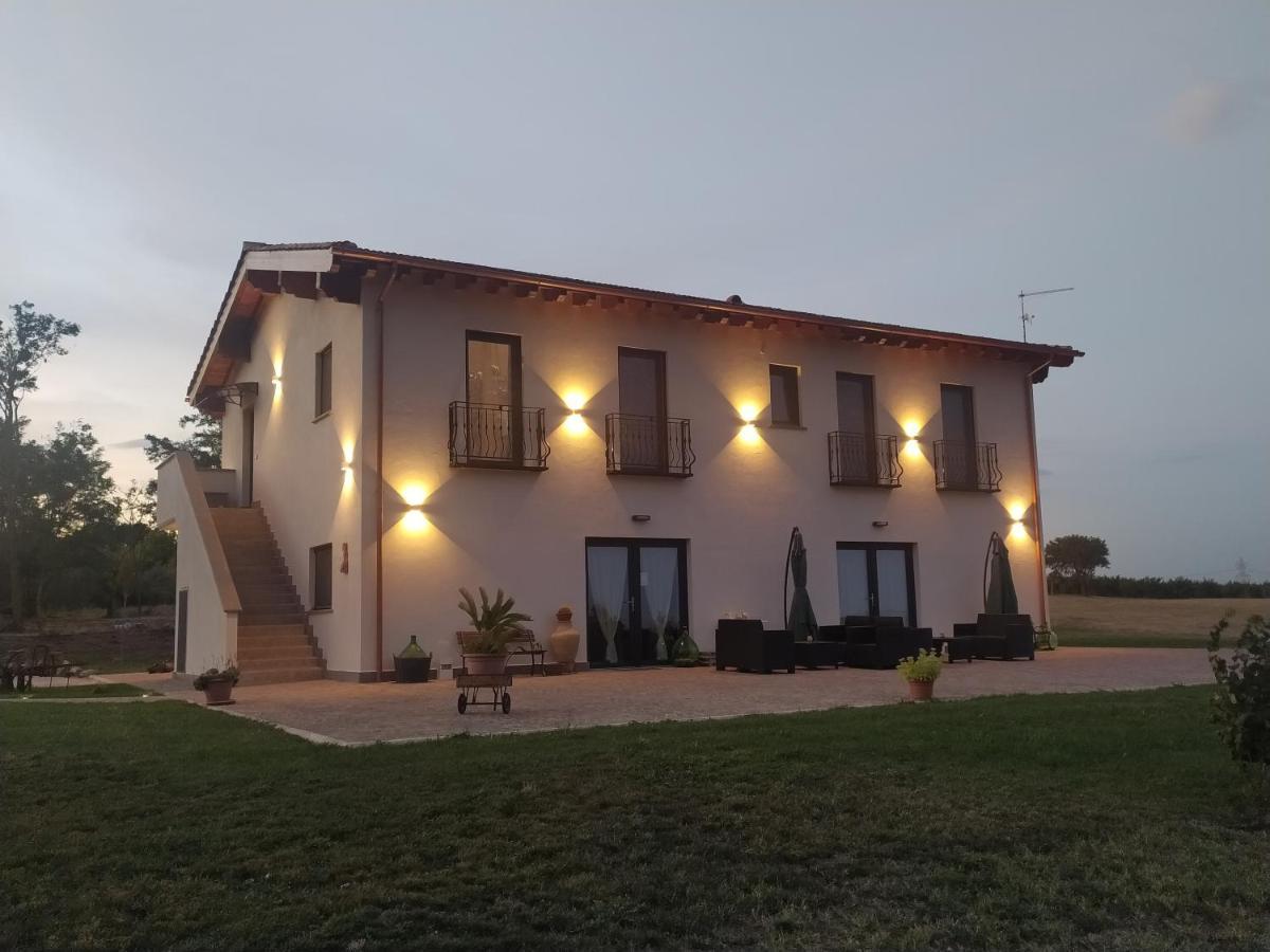 فندق Agriturismo Casale Lisalola سوتري المظهر الخارجي الصورة